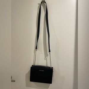 Steve Madden black crossbody purse